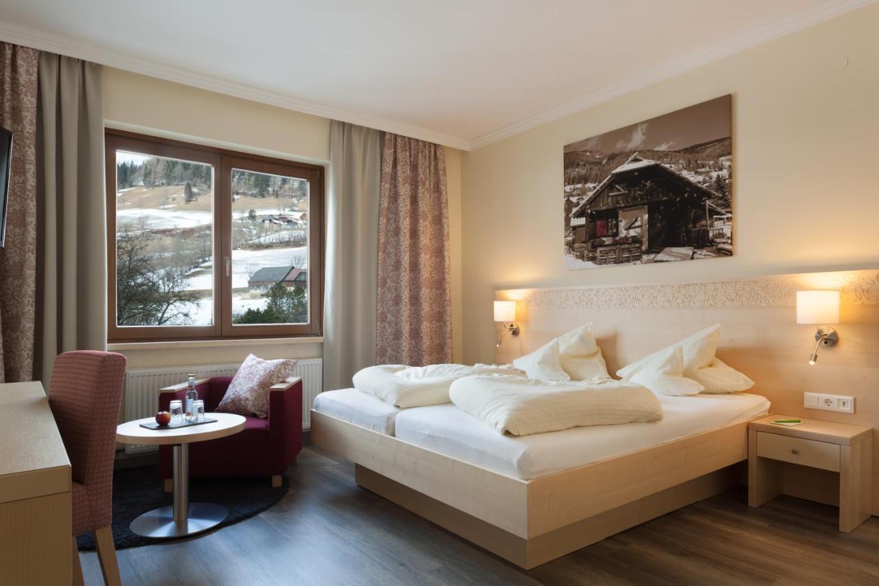 Family & Sporthotel Kaerntnerhof Bad Kleinkirchheim Exterior foto