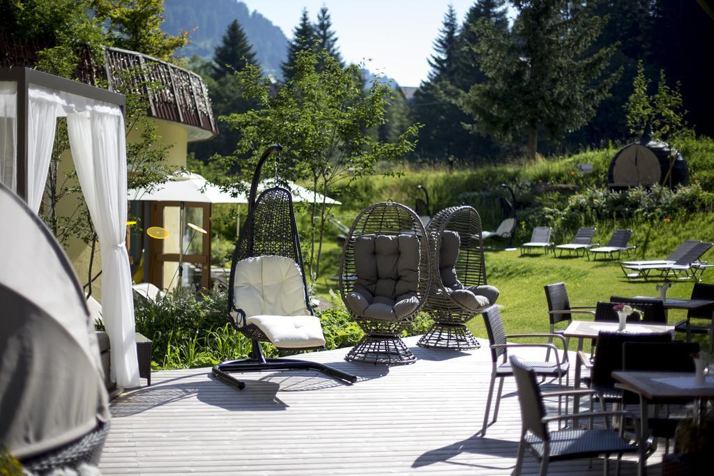 Family & Sporthotel Kaerntnerhof Bad Kleinkirchheim Exterior foto