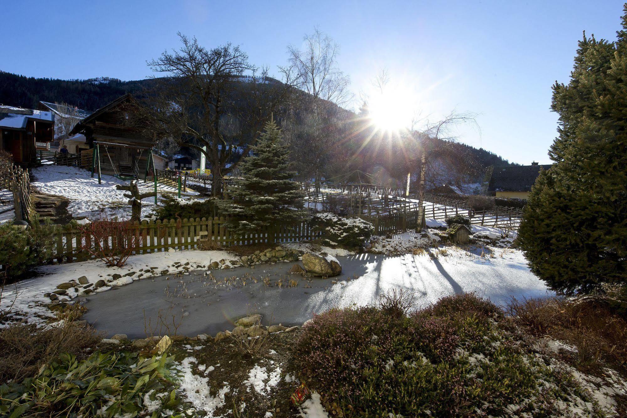 Family & Sporthotel Kaerntnerhof Bad Kleinkirchheim Exterior foto