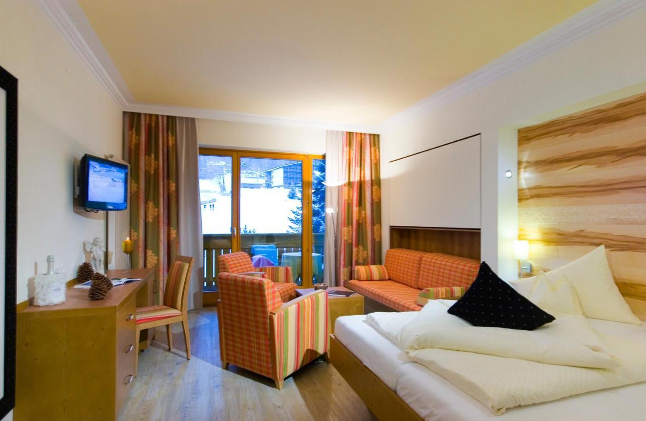Family & Sporthotel Kaerntnerhof Bad Kleinkirchheim Quarto foto